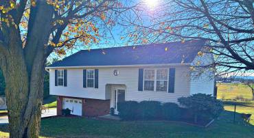271 WYNDHAM HILL DR, FISHERSVILLE, Virginia 22939, 4 Bedrooms Bedrooms, ,3 BathroomsBathrooms,Residential,271 WYNDHAM HILL DR,671189 MLS # 671189
