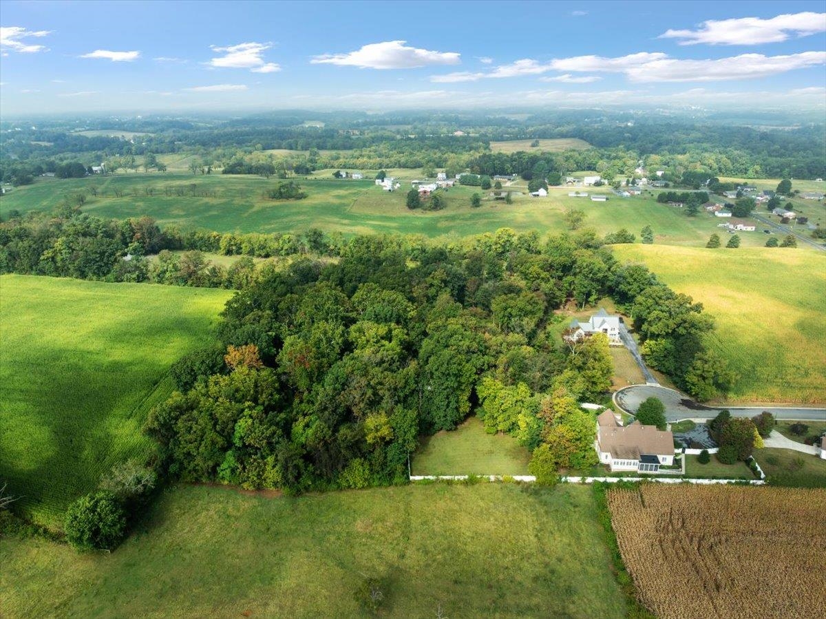 126 CHICKADEE CT, WOODSTOCK, Virginia 22664, 2 Bedrooms Bedrooms, ,2 BathroomsBathrooms,Residential,Walton Woods Subdivision,126 CHICKADEE CT,671897 MLS # 671897 126 CHICKADEE CT, WOODSTOCK, Virginia 22664, 2 Bedrooms Bedrooms, ,2 BathroomsBathrooms,Residential,Walton Woods Subdivision,126 CHICKADEE CT,671897 MLS # 671897