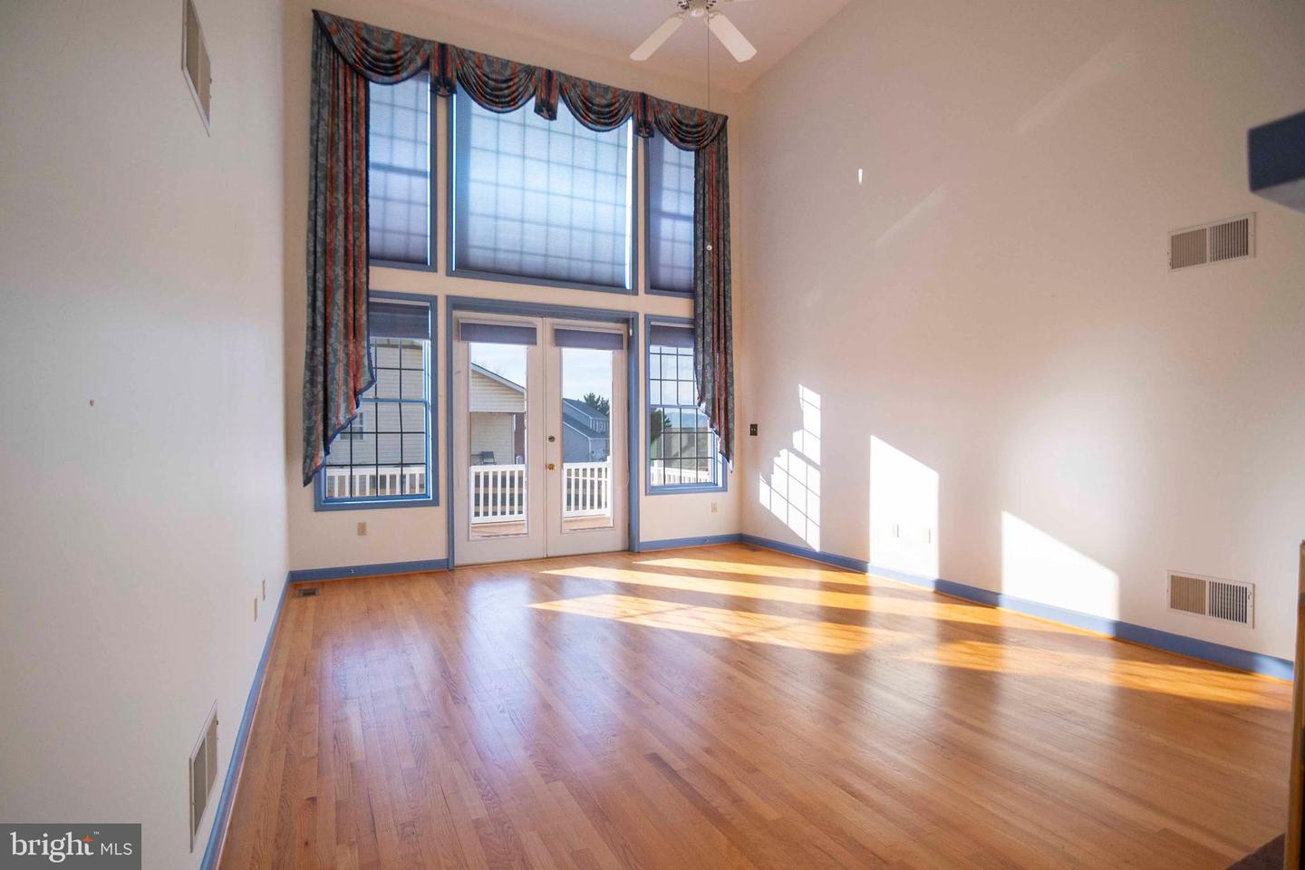 507 MEADOW LN, FRONT ROYAL, Virginia 22630, 5 Bedrooms Bedrooms, ,2 BathroomsBathrooms,Residential,For sale,507 MEADOW LN,VAWR2012418 MLS # VAWR2012418 507 MEADOW LN, FRONT ROYAL, Virginia 22630, 5 Bedrooms Bedrooms, ,2 BathroomsBathrooms,Residential,For sale,507 MEADOW LN,VAWR2012418 MLS # VAWR2012418