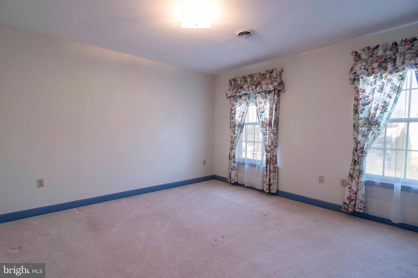 507 MEADOW LN, FRONT ROYAL, Virginia 22630, 5 Bedrooms Bedrooms, ,2 BathroomsBathrooms,Residential,For sale,507 MEADOW LN,VAWR2012418 MLS # VAWR2012418 507 MEADOW LN, FRONT ROYAL, Virginia 22630, 5 Bedrooms Bedrooms, ,2 BathroomsBathrooms,Residential,For sale,507 MEADOW LN,VAWR2012418 MLS # VAWR2012418