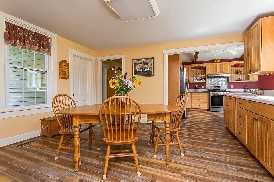 163 PLEASANT VIEW RD, STAUNTON, Virginia 24401, 4 Bedrooms Bedrooms, ,4 BathroomsBathrooms,Residential,163 PLEASANT VIEW RD,671903 MLS # 671903 163 PLEASANT VIEW RD, STAUNTON, Virginia 24401, 4 Bedrooms Bedrooms, ,4 BathroomsBathrooms,Residential,163 PLEASANT VIEW RD,671903 MLS # 671903