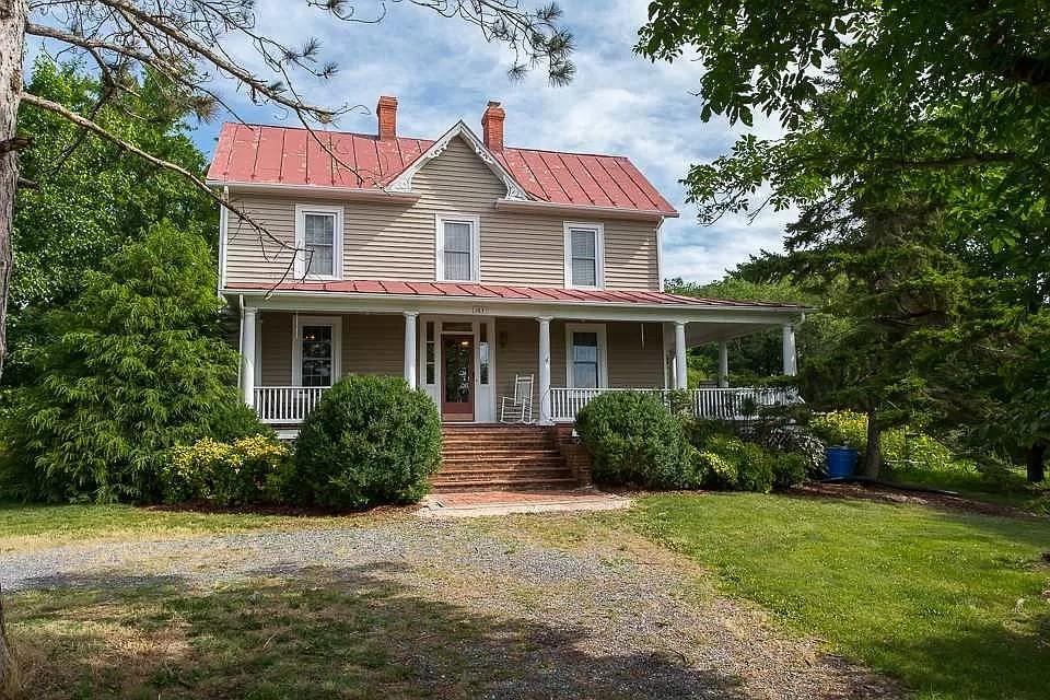 163 PLEASANT VIEW RD, STAUNTON, Virginia 24401, 4 Bedrooms Bedrooms, ,4 BathroomsBathrooms,Residential,163 PLEASANT VIEW RD,671903 MLS # 671903 163 PLEASANT VIEW RD, STAUNTON, Virginia 24401, 4 Bedrooms Bedrooms, ,4 BathroomsBathrooms,Residential,163 PLEASANT VIEW RD,671903 MLS # 671903