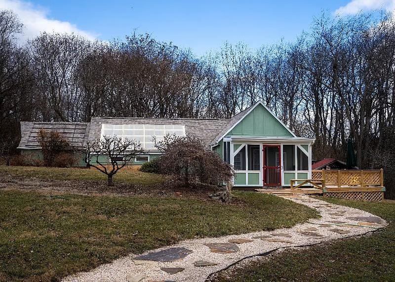 163 PLEASANT VIEW RD, STAUNTON, Virginia 24401, 4 Bedrooms Bedrooms, ,4 BathroomsBathrooms,Residential,163 PLEASANT VIEW RD,671903 MLS # 671903 163 PLEASANT VIEW RD, STAUNTON, Virginia 24401, 4 Bedrooms Bedrooms, ,4 BathroomsBathrooms,Residential,163 PLEASANT VIEW RD,671903 MLS # 671903