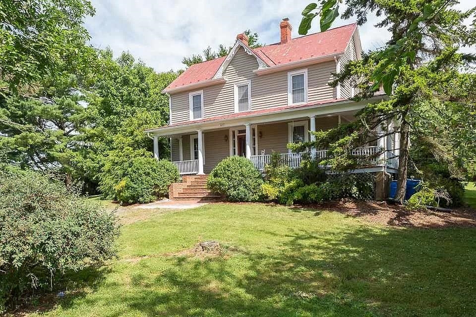 163 PLEASANT VIEW RD, STAUNTON, Virginia 24401, 4 Bedrooms Bedrooms, ,4 BathroomsBathrooms,Residential,163 PLEASANT VIEW RD,671903 MLS # 671903 163 PLEASANT VIEW RD, STAUNTON, Virginia 24401, 4 Bedrooms Bedrooms, ,4 BathroomsBathrooms,Residential,163 PLEASANT VIEW RD,671903 MLS # 671903