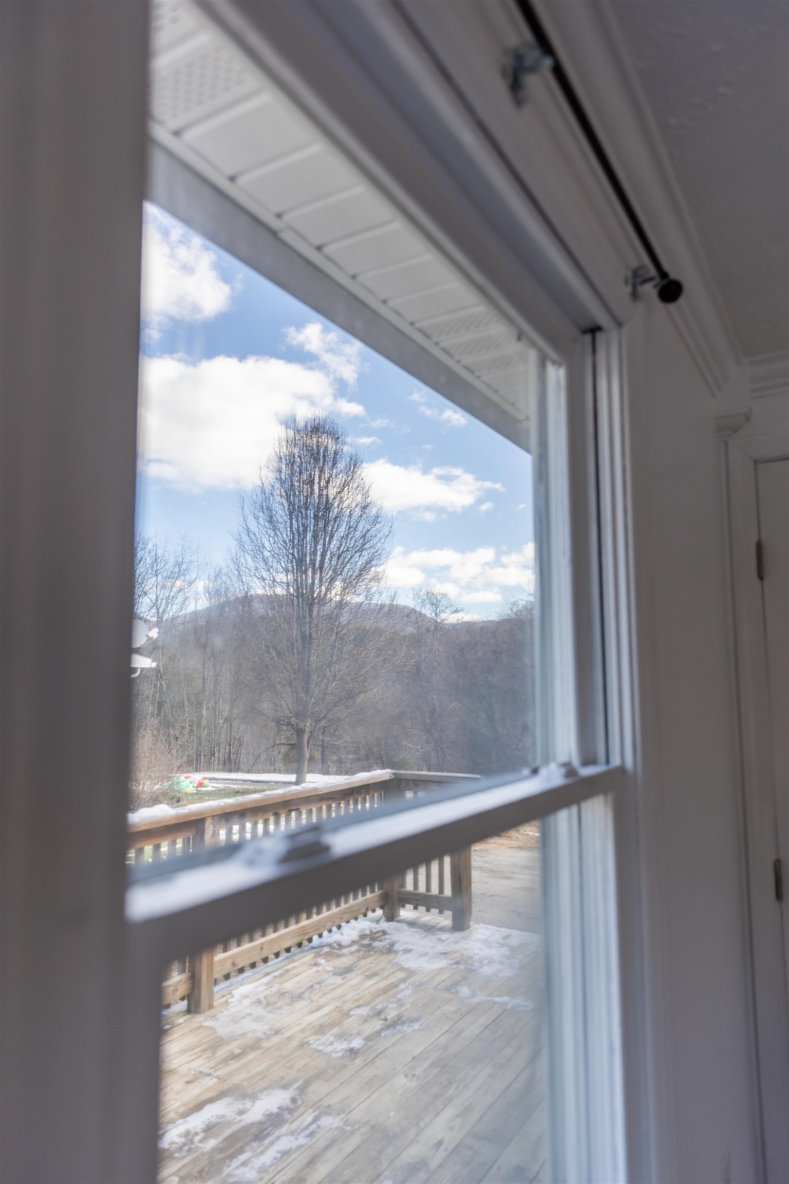 184 SW HILLSIDE DR, BUENA VISTA, Virginia 24416, 4 Bedrooms Bedrooms, ,2 BathroomsBathrooms,Residential,Section 8 Lot 9 Appointment of Substitute Instrume,184 SW HILLSIDE DR,671908 MLS # 671908