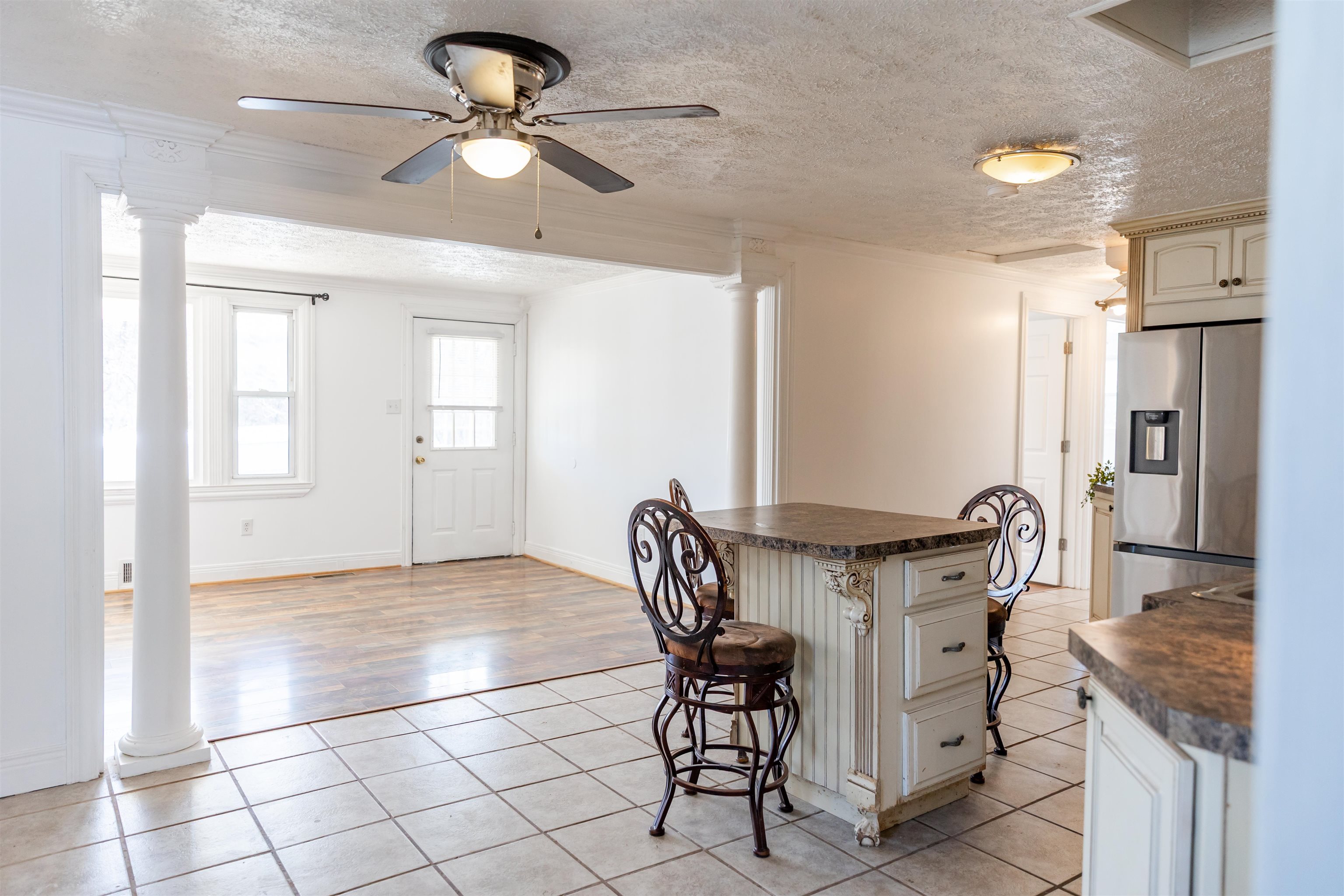 184 SW HILLSIDE DR, BUENA VISTA, Virginia 24416, 4 Bedrooms Bedrooms, ,2 BathroomsBathrooms,Residential,Section 8 Lot 9 Appointment of Substitute Instrume,184 SW HILLSIDE DR,671908 MLS # 671908