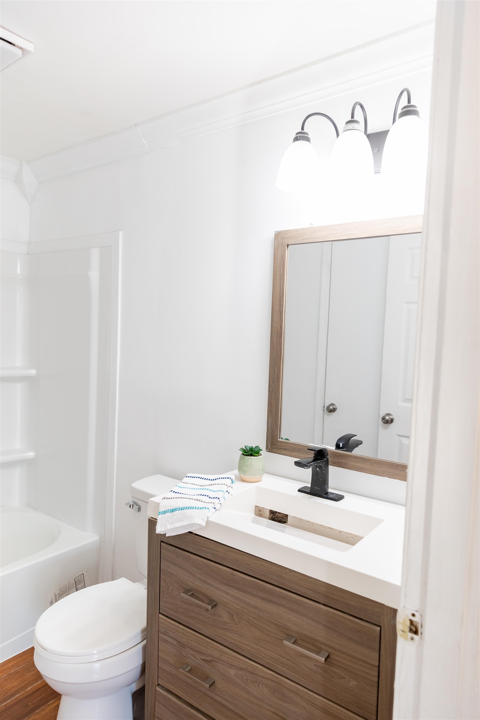 184 SW HILLSIDE DR, BUENA VISTA, Virginia 24416, 4 Bedrooms Bedrooms, ,2 BathroomsBathrooms,Residential,Section 8 Lot 9 Appointment of Substitute Instrume,184 SW HILLSIDE DR,671908 MLS # 671908