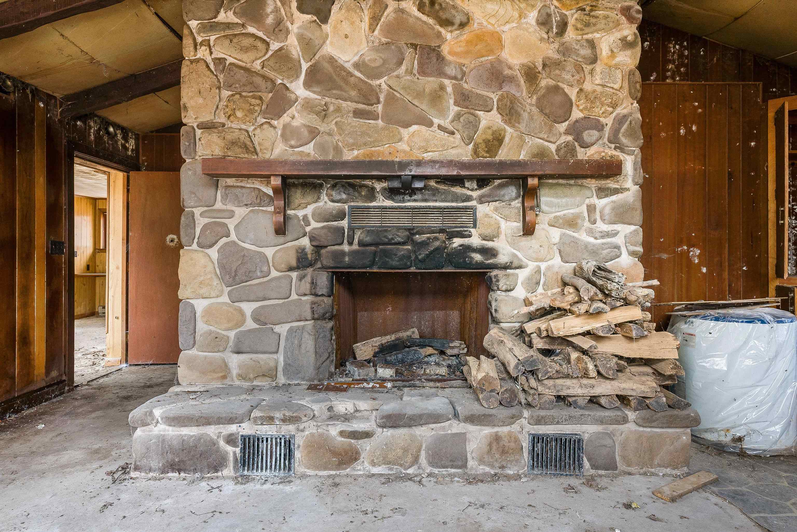 162 LOEWNER LN, HINTON, Virginia 22831, 2 Bedrooms Bedrooms, ,1 BathroomBathrooms,Residential,162 LOEWNER LN,671909 MLS # 671909 162 LOEWNER LN, HINTON, Virginia 22831, 2 Bedrooms Bedrooms, ,1 BathroomBathrooms,Residential,162 LOEWNER LN,671909 MLS # 671909