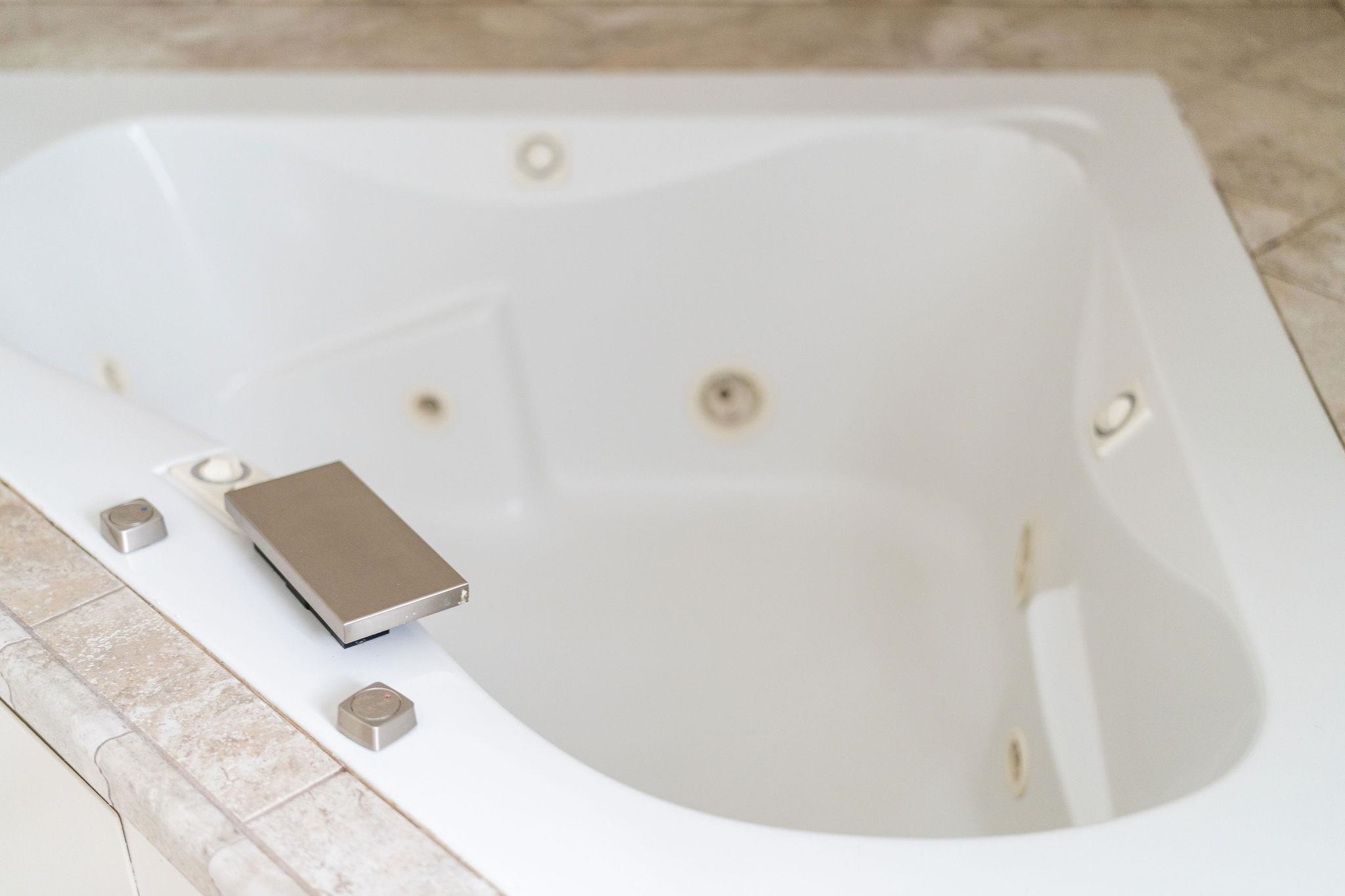 198 TURK MOUNTAIN LN, WAYNESBORO, Virginia 22980, 5 Bedrooms Bedrooms, ,3 BathroomsBathrooms,Residential,198 TURK MOUNTAIN LN,671911 MLS # 671911