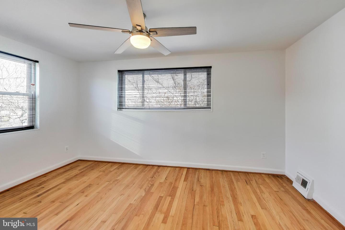 5864 EASTERN AVE NE, WASHINGTON, District Of Columbia 20011, 3 Bedrooms Bedrooms, 6 Rooms Rooms,1 BathroomBathrooms,Residential,For sale,5864 EASTERN AVE NE,DCDC2227312 MLS # DCDC2227312 5864 EASTERN AVE NE, WASHINGTON, District Of Columbia 20011, 3 Bedrooms Bedrooms, 6 Rooms Rooms,1 BathroomBathrooms,Residential,For sale,5864 EASTERN AVE NE,DCDC2227312 MLS # DCDC2227312