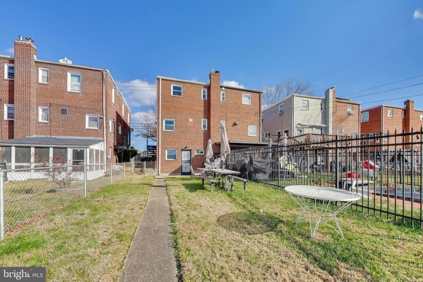 5864 EASTERN AVE NE, WASHINGTON, District Of Columbia 20011, 3 Bedrooms Bedrooms, 6 Rooms Rooms,1 BathroomBathrooms,Residential,For sale,5864 EASTERN AVE NE,DCDC2227312 MLS # DCDC2227312 5864 EASTERN AVE NE, WASHINGTON, District Of Columbia 20011, 3 Bedrooms Bedrooms, 6 Rooms Rooms,1 BathroomBathrooms,Residential,For sale,5864 EASTERN AVE NE,DCDC2227312 MLS # DCDC2227312