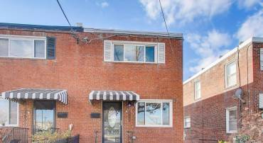5864 EASTERN AVE NE, WASHINGTON, District Of Columbia 20011, 3 Bedrooms Bedrooms, 6 Rooms Rooms,1 BathroomBathrooms,Residential,For sale,5864 EASTERN AVE NE,DCDC2227312 MLS # DCDC2227312