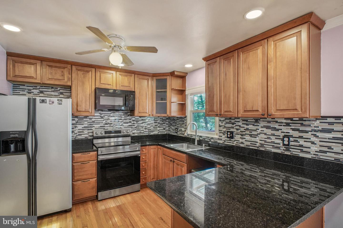 13218 KURTZ RD, WOODBRIDGE, Virginia 22193, 4 Bedrooms Bedrooms, ,3 BathroomsBathrooms,Residential,For sale,13218 KURTZ RD,VAPW2108178 MLS # VAPW2108178