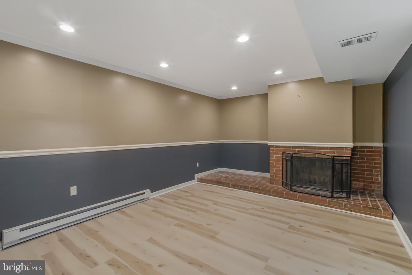 13218 KURTZ RD, WOODBRIDGE, Virginia 22193, 4 Bedrooms Bedrooms, ,3 BathroomsBathrooms,Residential,For sale,13218 KURTZ RD,VAPW2108178 MLS # VAPW2108178