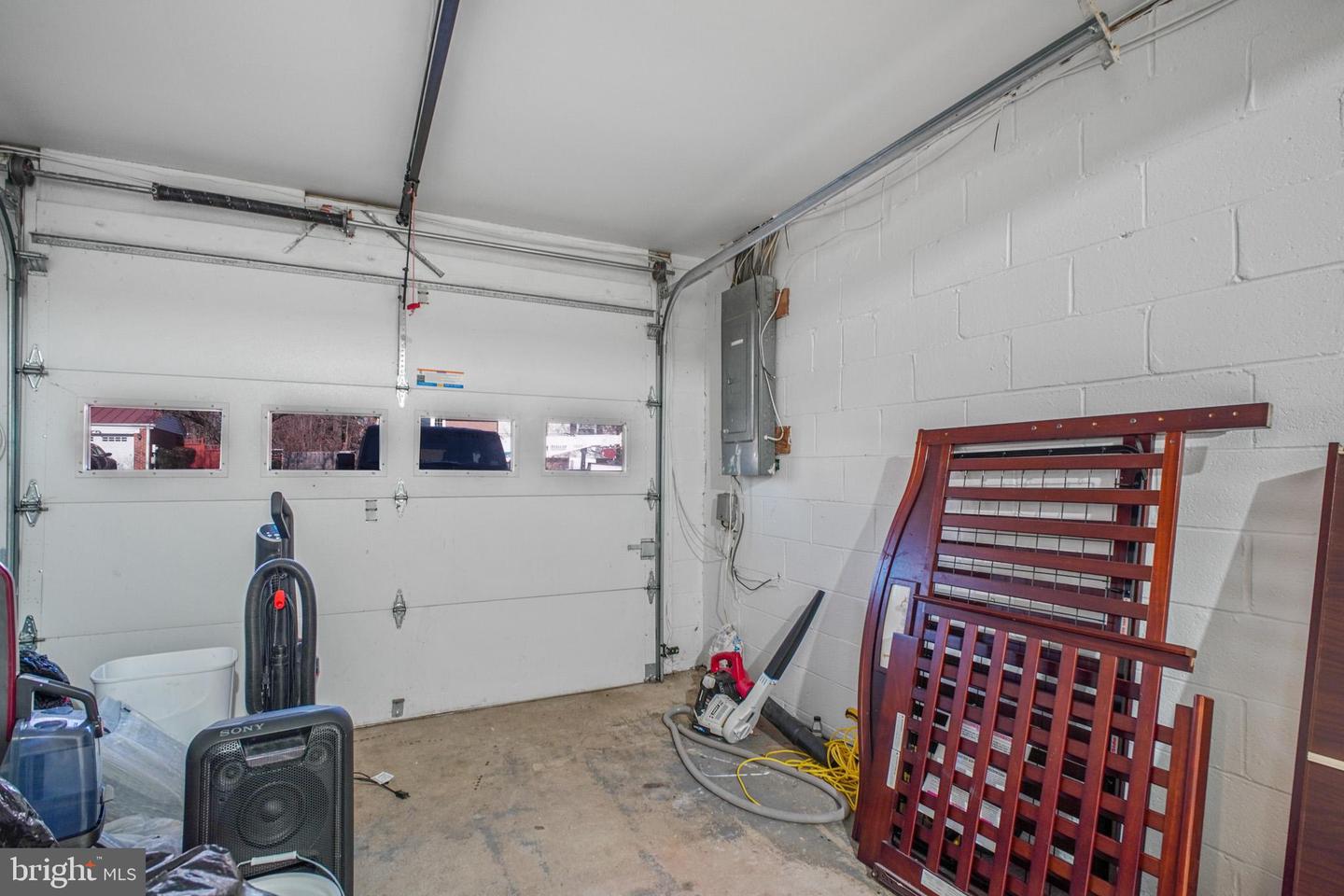 13218 KURTZ RD, WOODBRIDGE, Virginia 22193, 4 Bedrooms Bedrooms, ,3 BathroomsBathrooms,Residential,For sale,13218 KURTZ RD,VAPW2108178 MLS # VAPW2108178