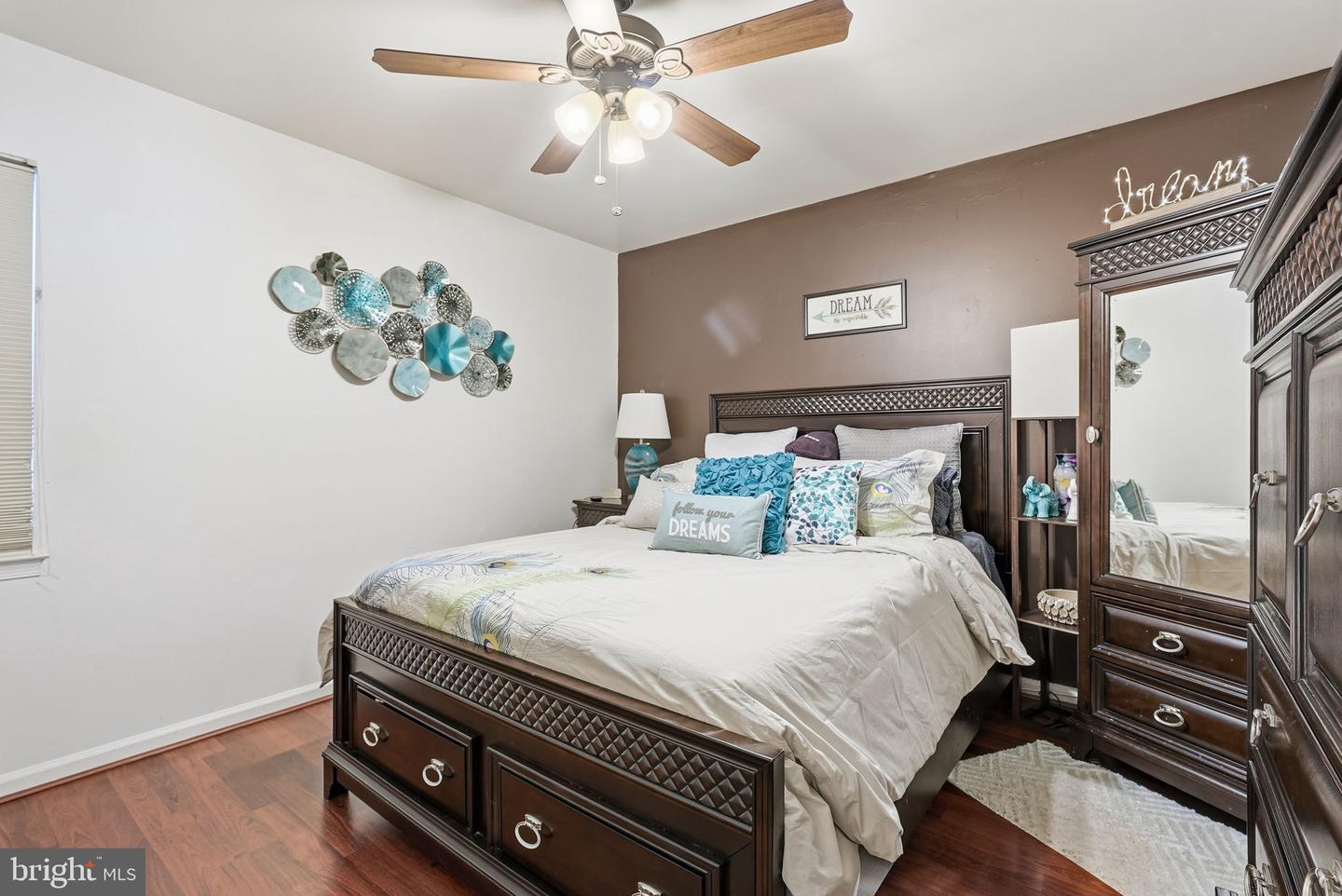 5513 WOODLAWN MANOR CT, ALEXANDRIA, Virginia 22309, 3 Bedrooms Bedrooms, ,2 BathroomsBathrooms,Residential,For sale,5513 WOODLAWN MANOR CT,VAFX2282418 MLS # VAFX2282418 5513 WOODLAWN MANOR CT, ALEXANDRIA, Virginia 22309, 3 Bedrooms Bedrooms, ,2 BathroomsBathrooms,Residential,For sale,5513 WOODLAWN MANOR CT,VAFX2282418 MLS # VAFX2282418