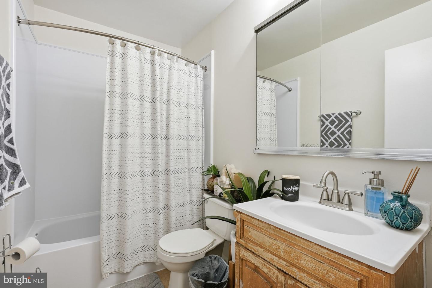 5513 WOODLAWN MANOR CT, ALEXANDRIA, Virginia 22309, 3 Bedrooms Bedrooms, ,2 BathroomsBathrooms,Residential,For sale,5513 WOODLAWN MANOR CT,VAFX2282418 MLS # VAFX2282418 5513 WOODLAWN MANOR CT, ALEXANDRIA, Virginia 22309, 3 Bedrooms Bedrooms, ,2 BathroomsBathrooms,Residential,For sale,5513 WOODLAWN MANOR CT,VAFX2282418 MLS # VAFX2282418