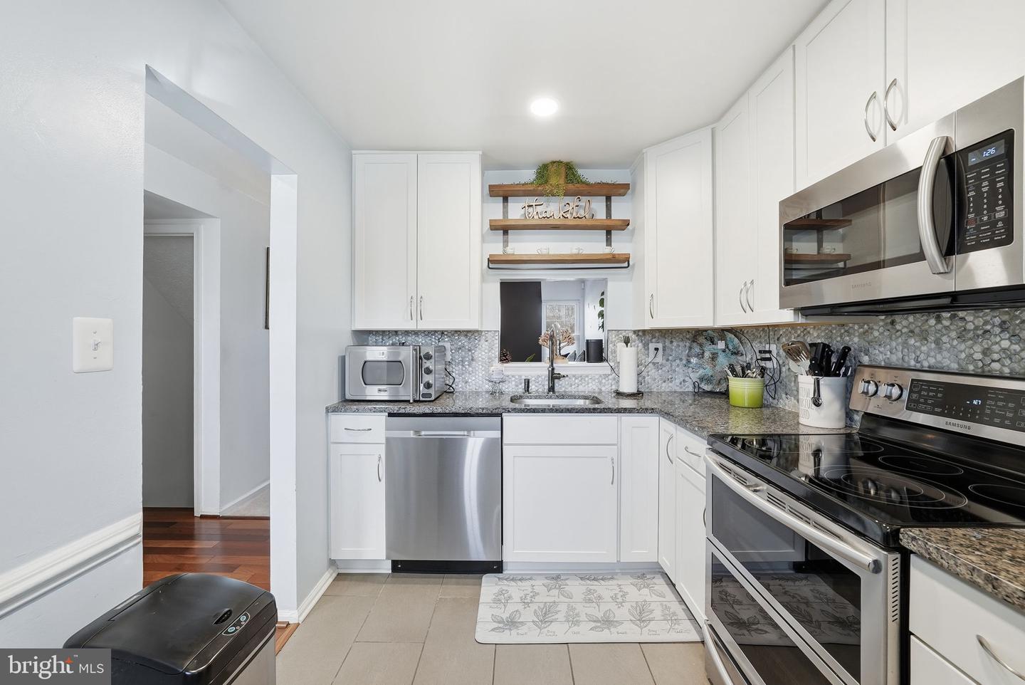 5513 WOODLAWN MANOR CT, ALEXANDRIA, Virginia 22309, 3 Bedrooms Bedrooms, ,2 BathroomsBathrooms,Residential,For sale,5513 WOODLAWN MANOR CT,VAFX2282418 MLS # VAFX2282418 5513 WOODLAWN MANOR CT, ALEXANDRIA, Virginia 22309, 3 Bedrooms Bedrooms, ,2 BathroomsBathrooms,Residential,For sale,5513 WOODLAWN MANOR CT,VAFX2282418 MLS # VAFX2282418