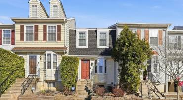 5513 WOODLAWN MANOR CT, ALEXANDRIA, Virginia 22309, 3 Bedrooms Bedrooms, ,2 BathroomsBathrooms,Residential,For sale,5513 WOODLAWN MANOR CT,VAFX2282418 MLS # VAFX2282418