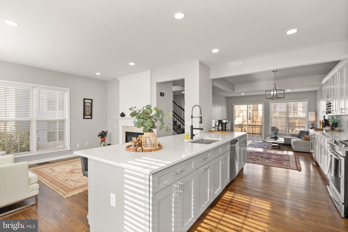 7060 COURTYARD WAY, HAYMARKET, Virginia 20169, 4 Bedrooms Bedrooms, ,3 BathroomsBathrooms,Residential,For sale,7060 COURTYARD WAY,VAPW2109094 MLS # VAPW2109094 7060 COURTYARD WAY, HAYMARKET, Virginia 20169, 4 Bedrooms Bedrooms, ,3 BathroomsBathrooms,Residential,For sale,7060 COURTYARD WAY,VAPW2109094 MLS # VAPW2109094