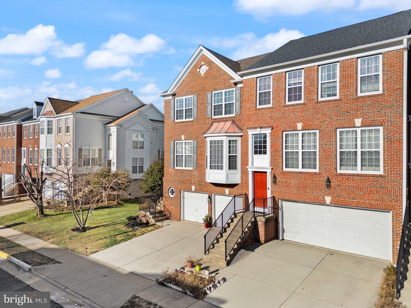 7060 COURTYARD WAY, HAYMARKET, Virginia 20169, 4 Bedrooms Bedrooms, ,3 BathroomsBathrooms,Residential,For sale,7060 COURTYARD WAY,VAPW2109094 MLS # VAPW2109094 7060 COURTYARD WAY, HAYMARKET, Virginia 20169, 4 Bedrooms Bedrooms, ,3 BathroomsBathrooms,Residential,For sale,7060 COURTYARD WAY,VAPW2109094 MLS # VAPW2109094