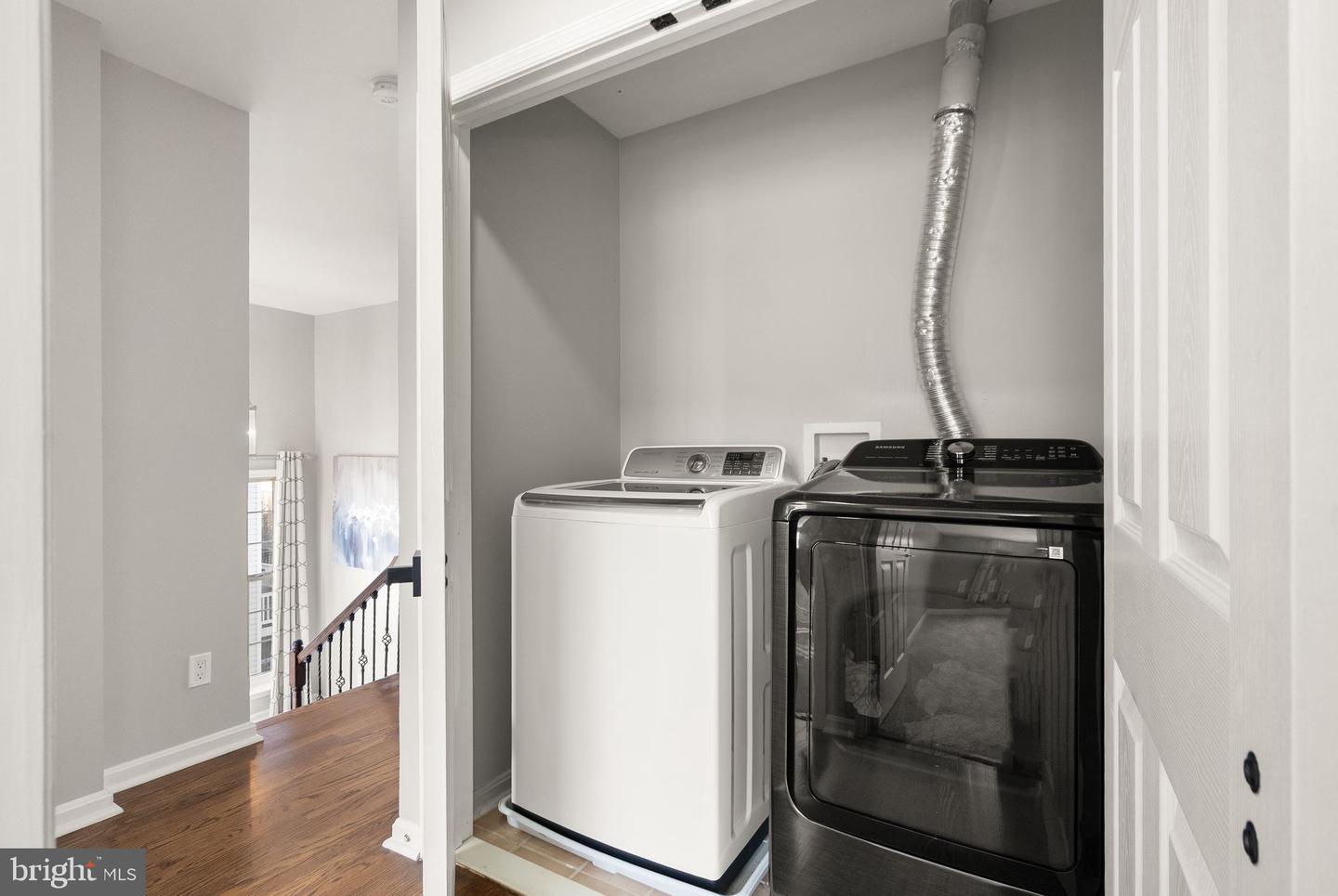 7060 COURTYARD WAY, HAYMARKET, Virginia 20169, 4 Bedrooms Bedrooms, ,3 BathroomsBathrooms,Residential,For sale,7060 COURTYARD WAY,VAPW2109094 MLS # VAPW2109094 7060 COURTYARD WAY, HAYMARKET, Virginia 20169, 4 Bedrooms Bedrooms, ,3 BathroomsBathrooms,Residential,For sale,7060 COURTYARD WAY,VAPW2109094 MLS # VAPW2109094