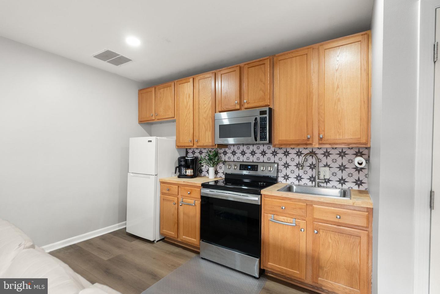 7060 COURTYARD WAY, HAYMARKET, Virginia 20169, 4 Bedrooms Bedrooms, ,3 BathroomsBathrooms,Residential,For sale,7060 COURTYARD WAY,VAPW2109094 MLS # VAPW2109094 7060 COURTYARD WAY, HAYMARKET, Virginia 20169, 4 Bedrooms Bedrooms, ,3 BathroomsBathrooms,Residential,For sale,7060 COURTYARD WAY,VAPW2109094 MLS # VAPW2109094