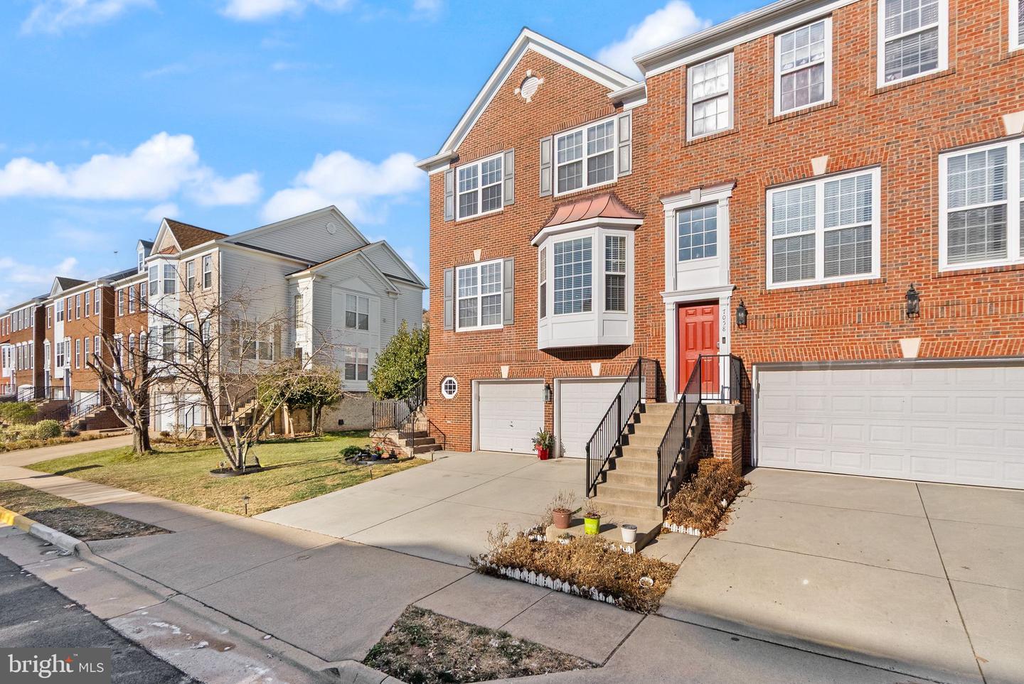 7060 COURTYARD WAY, HAYMARKET, Virginia 20169, 4 Bedrooms Bedrooms, ,3 BathroomsBathrooms,Residential,For sale,7060 COURTYARD WAY,VAPW2109094 MLS # VAPW2109094 7060 COURTYARD WAY, HAYMARKET, Virginia 20169, 4 Bedrooms Bedrooms, ,3 BathroomsBathrooms,Residential,For sale,7060 COURTYARD WAY,VAPW2109094 MLS # VAPW2109094