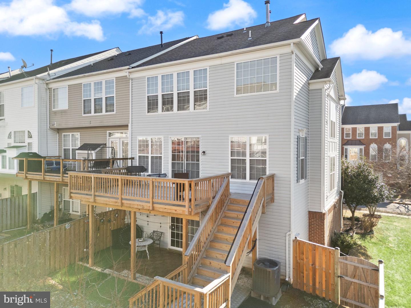 7060 COURTYARD WAY, HAYMARKET, Virginia 20169, 4 Bedrooms Bedrooms, ,3 BathroomsBathrooms,Residential,For sale,7060 COURTYARD WAY,VAPW2109094 MLS # VAPW2109094 7060 COURTYARD WAY, HAYMARKET, Virginia 20169, 4 Bedrooms Bedrooms, ,3 BathroomsBathrooms,Residential,For sale,7060 COURTYARD WAY,VAPW2109094 MLS # VAPW2109094