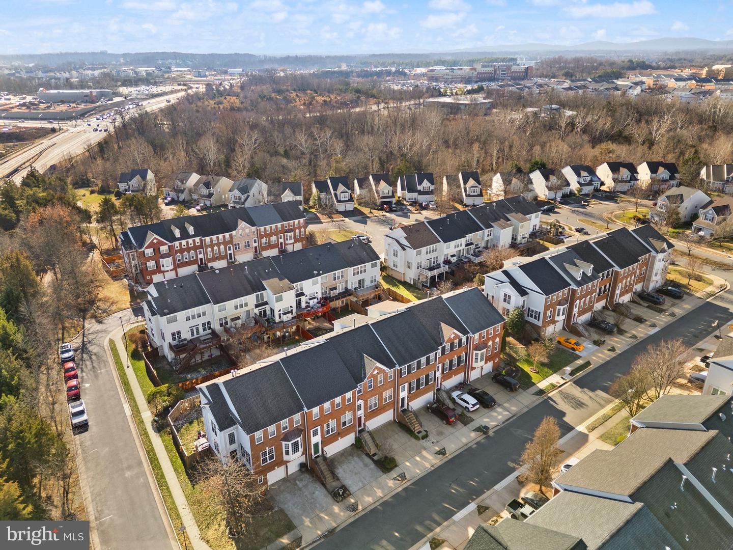 7060 COURTYARD WAY, HAYMARKET, Virginia 20169, 4 Bedrooms Bedrooms, ,3 BathroomsBathrooms,Residential,For sale,7060 COURTYARD WAY,VAPW2109094 MLS # VAPW2109094 7060 COURTYARD WAY, HAYMARKET, Virginia 20169, 4 Bedrooms Bedrooms, ,3 BathroomsBathrooms,Residential,For sale,7060 COURTYARD WAY,VAPW2109094 MLS # VAPW2109094