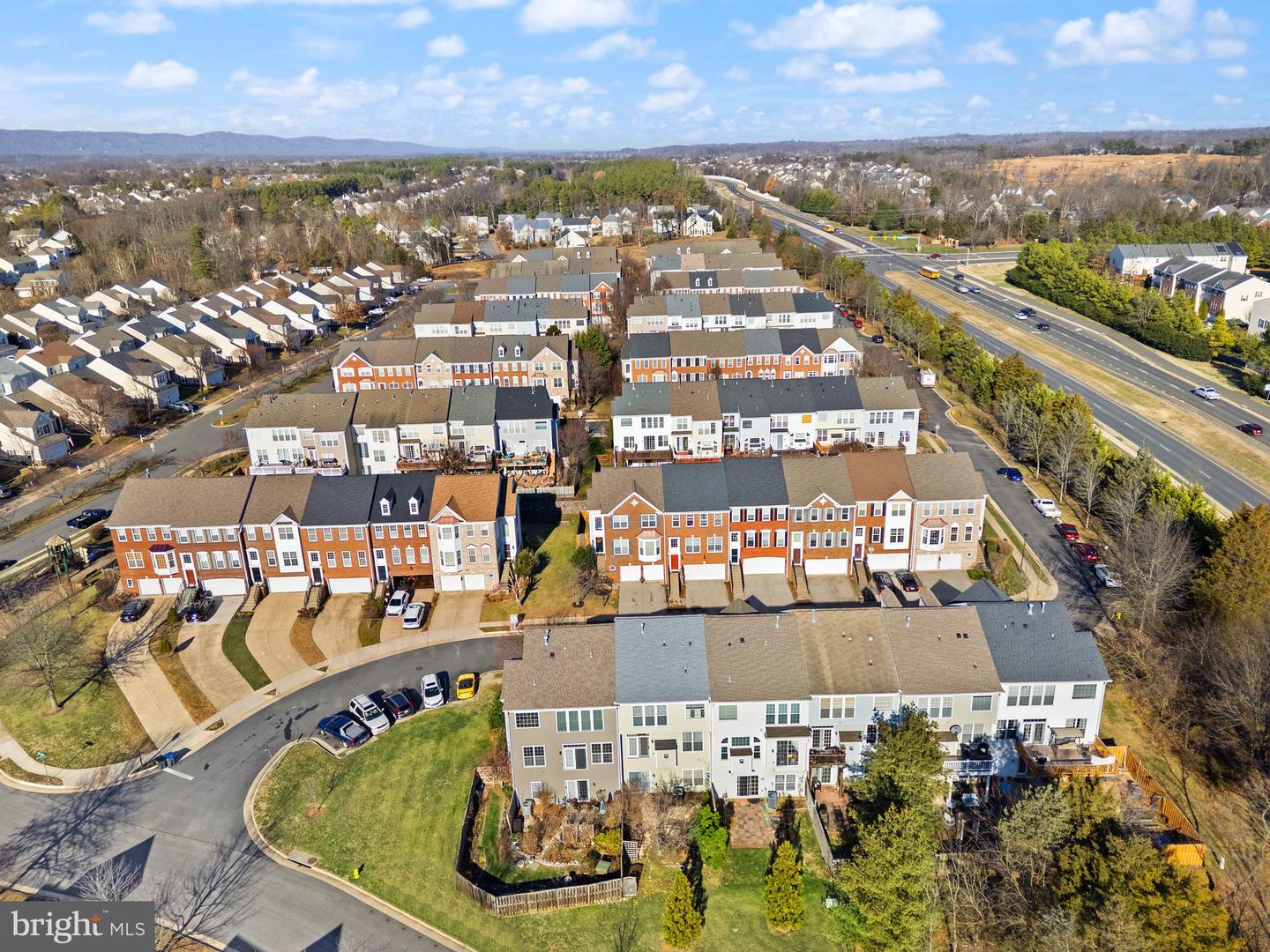 7060 COURTYARD WAY, HAYMARKET, Virginia 20169, 4 Bedrooms Bedrooms, ,3 BathroomsBathrooms,Residential,For sale,7060 COURTYARD WAY,VAPW2109094 MLS # VAPW2109094 7060 COURTYARD WAY, HAYMARKET, Virginia 20169, 4 Bedrooms Bedrooms, ,3 BathroomsBathrooms,Residential,For sale,7060 COURTYARD WAY,VAPW2109094 MLS # VAPW2109094