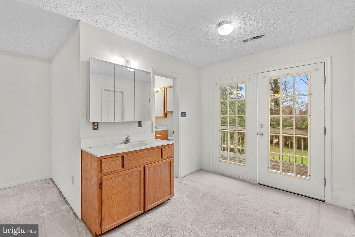 3709 HOWSEN AVE, FAIRFAX, Virginia 22030, 3 Bedrooms Bedrooms, ,3 BathroomsBathrooms,Residential,For sale,3709 HOWSEN AVE,VAFC2007564 MLS # VAFC2007564 3709 HOWSEN AVE, FAIRFAX, Virginia 22030, 3 Bedrooms Bedrooms, ,3 BathroomsBathrooms,Residential,For sale,3709 HOWSEN AVE,VAFC2007564 MLS # VAFC2007564