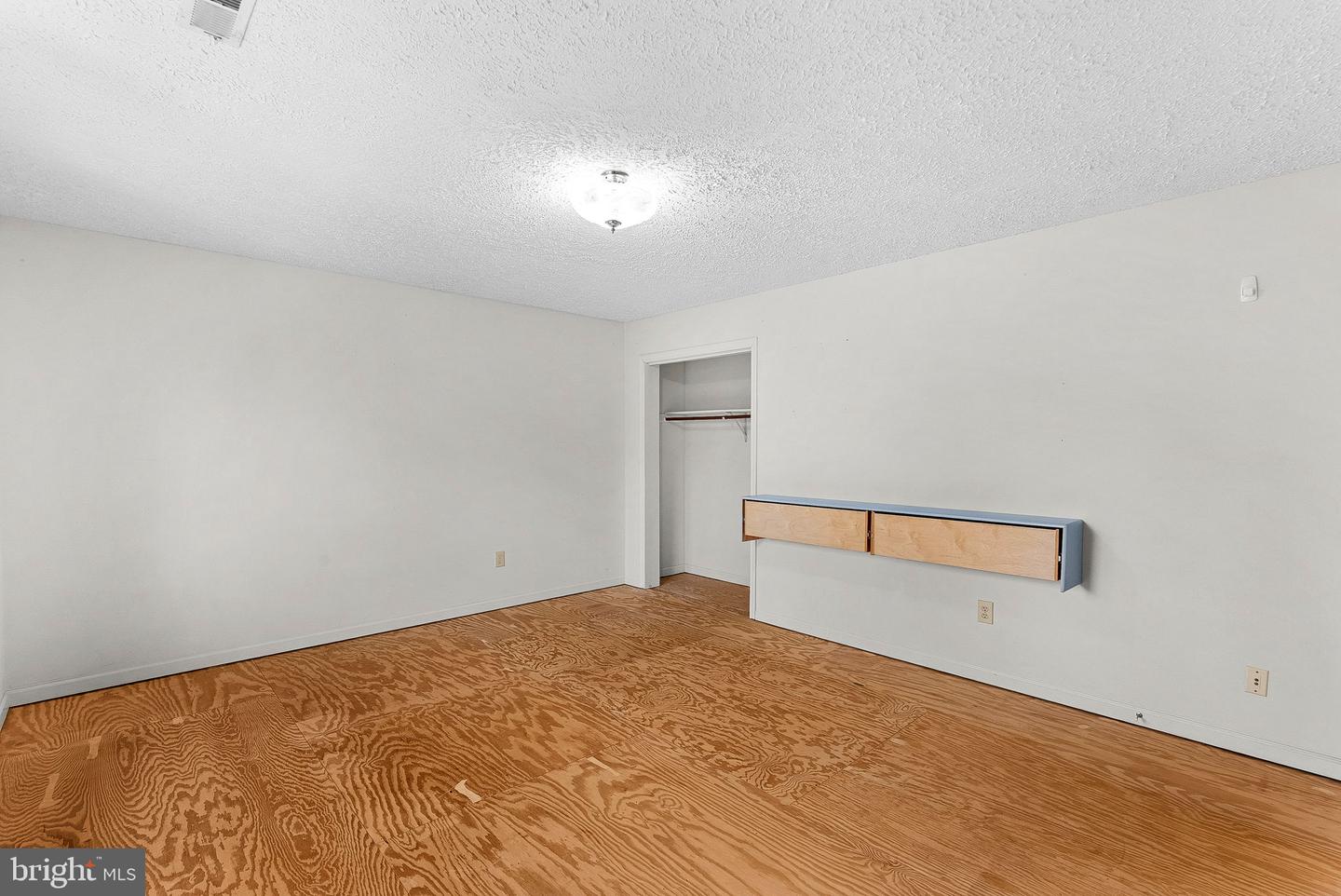 3709 HOWSEN AVE, FAIRFAX, Virginia 22030, 3 Bedrooms Bedrooms, ,3 BathroomsBathrooms,Residential,For sale,3709 HOWSEN AVE,VAFC2007564 MLS # VAFC2007564 3709 HOWSEN AVE, FAIRFAX, Virginia 22030, 3 Bedrooms Bedrooms, ,3 BathroomsBathrooms,Residential,For sale,3709 HOWSEN AVE,VAFC2007564 MLS # VAFC2007564