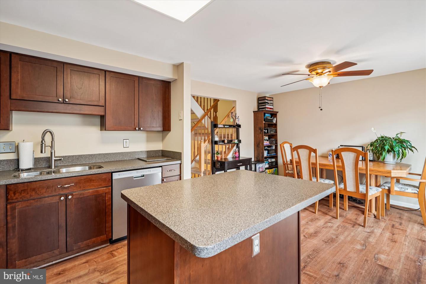 14701 WINTERFIELD CT, CENTREVILLE, Virginia 20120, 3 Bedrooms Bedrooms, ,2 BathroomsBathrooms,Residential,For sale,14701 WINTERFIELD CT,VAFX2282588 MLS # VAFX2282588 14701 WINTERFIELD CT, CENTREVILLE, Virginia 20120, 3 Bedrooms Bedrooms, ,2 BathroomsBathrooms,Residential,For sale,14701 WINTERFIELD CT,VAFX2282588 MLS # VAFX2282588