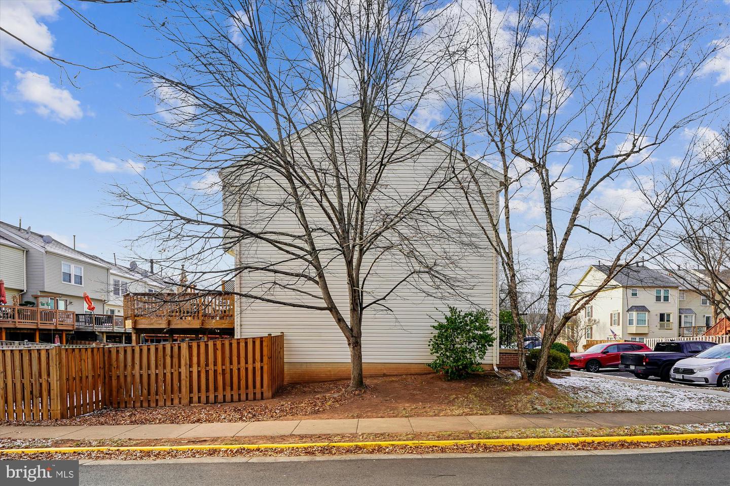 14701 WINTERFIELD CT, CENTREVILLE, Virginia 20120, 3 Bedrooms Bedrooms, ,2 BathroomsBathrooms,Residential,For sale,14701 WINTERFIELD CT,VAFX2282588 MLS # VAFX2282588 14701 WINTERFIELD CT, CENTREVILLE, Virginia 20120, 3 Bedrooms Bedrooms, ,2 BathroomsBathrooms,Residential,For sale,14701 WINTERFIELD CT,VAFX2282588 MLS # VAFX2282588