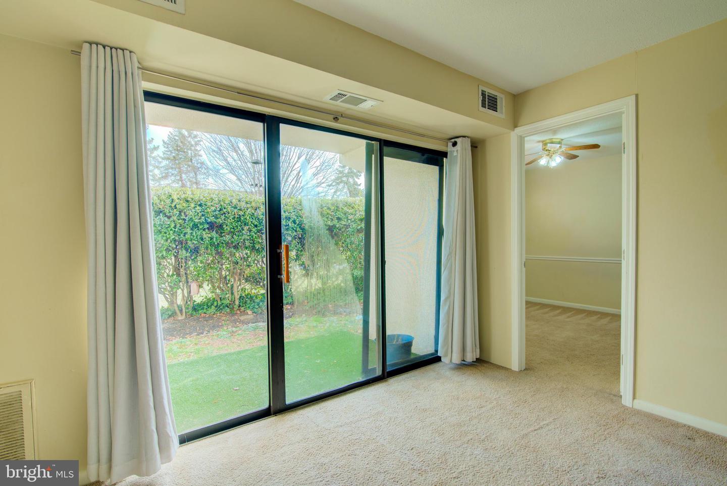 613 CENTER ST #T2, HERNDON, Virginia 20170, 1 Bedroom Bedrooms, ,1 BathroomBathrooms,Residential,For sale,613 CENTER ST #T2,VAFX2282680 MLS # VAFX2282680