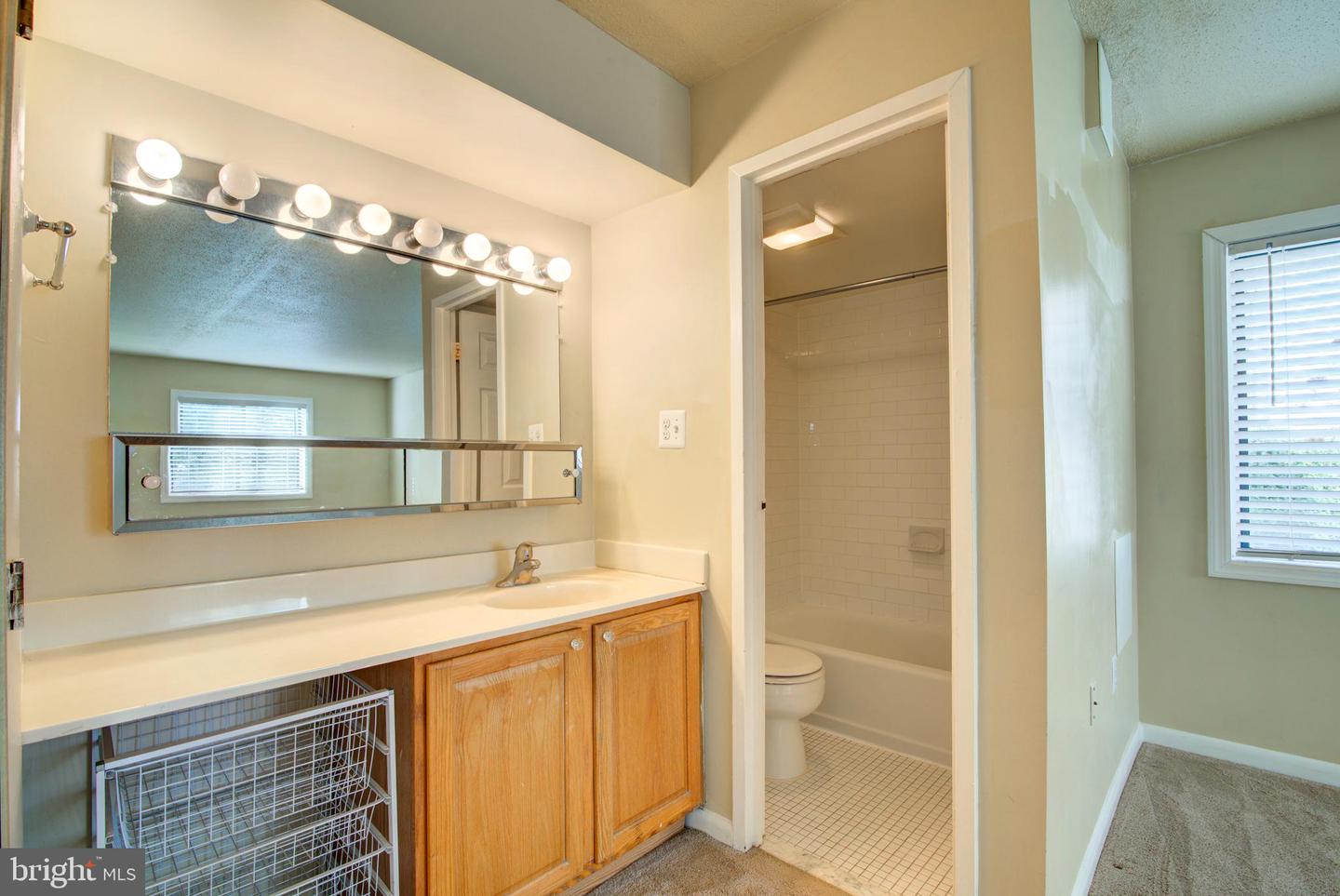 613 CENTER ST #T2, HERNDON, Virginia 20170, 1 Bedroom Bedrooms, ,1 BathroomBathrooms,Residential,For sale,613 CENTER ST #T2,VAFX2282680 MLS # VAFX2282680