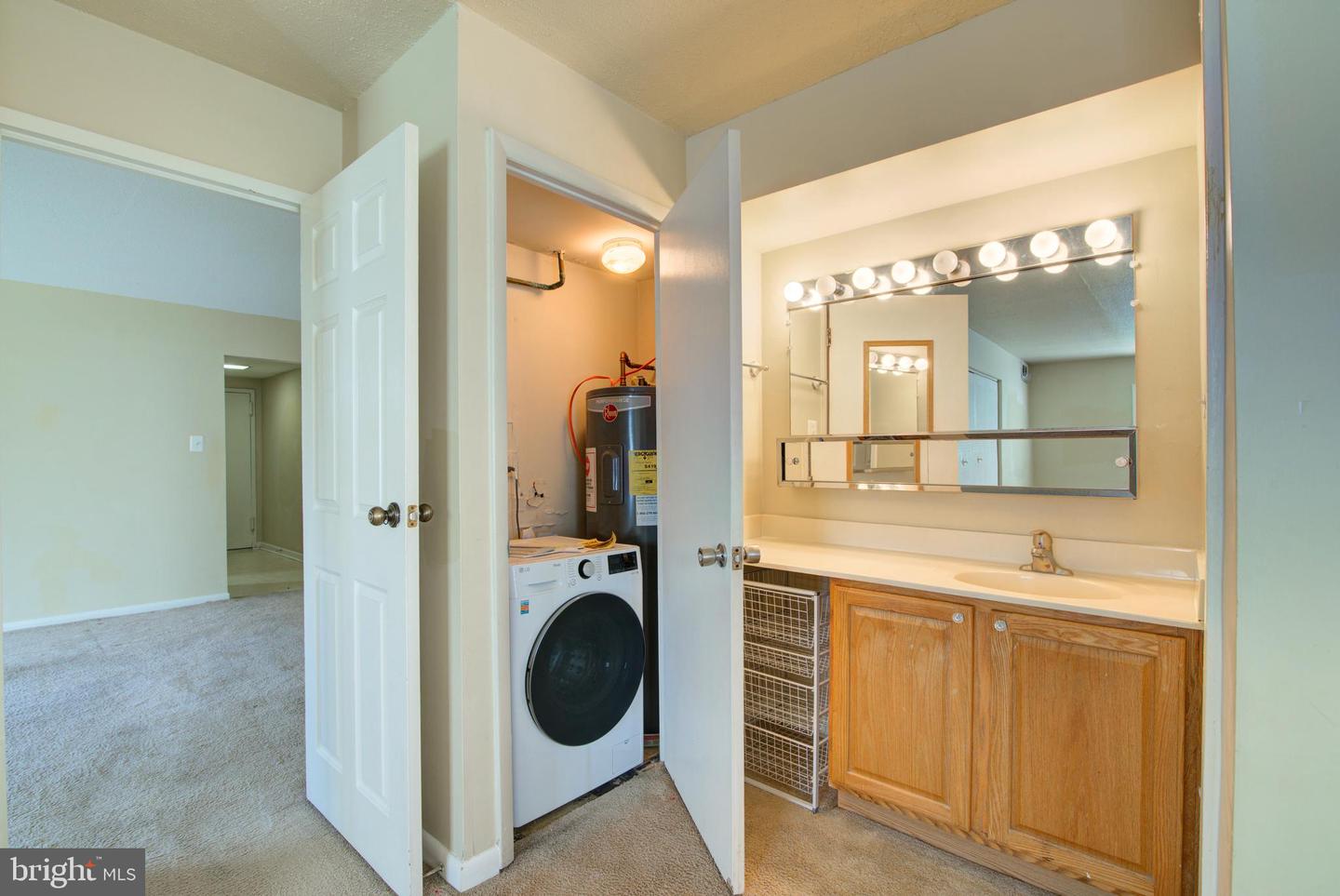 613 CENTER ST #T2, HERNDON, Virginia 20170, 1 Bedroom Bedrooms, ,1 BathroomBathrooms,Residential,For sale,613 CENTER ST #T2,VAFX2282680 MLS # VAFX2282680