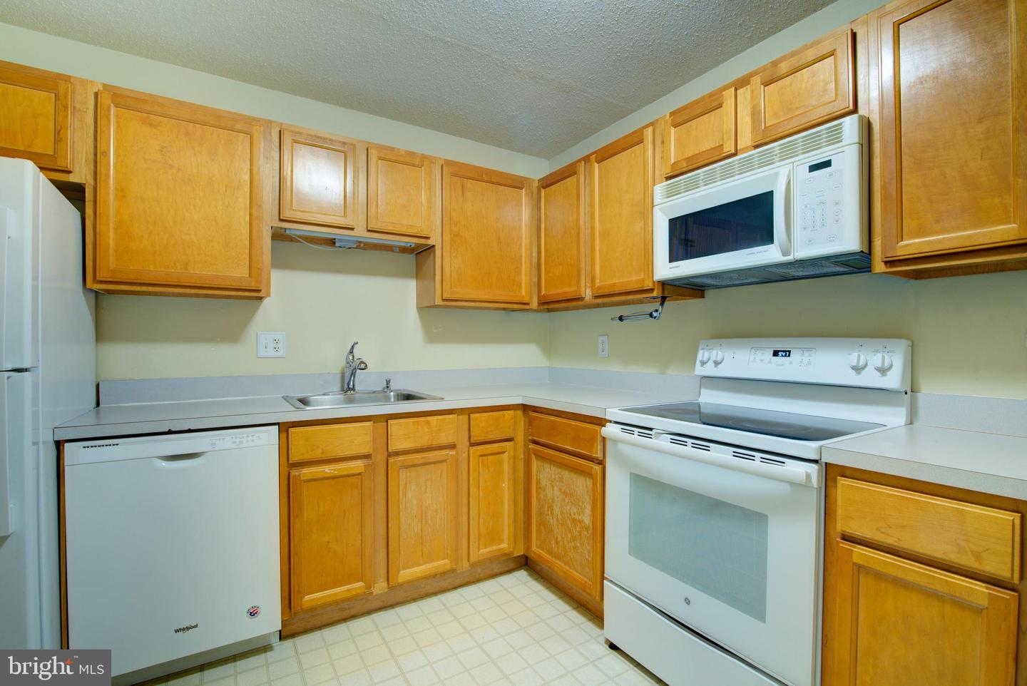 613 CENTER ST #T2, HERNDON, Virginia 20170, 1 Bedroom Bedrooms, ,1 BathroomBathrooms,Residential,For sale,613 CENTER ST #T2,VAFX2282680 MLS # VAFX2282680