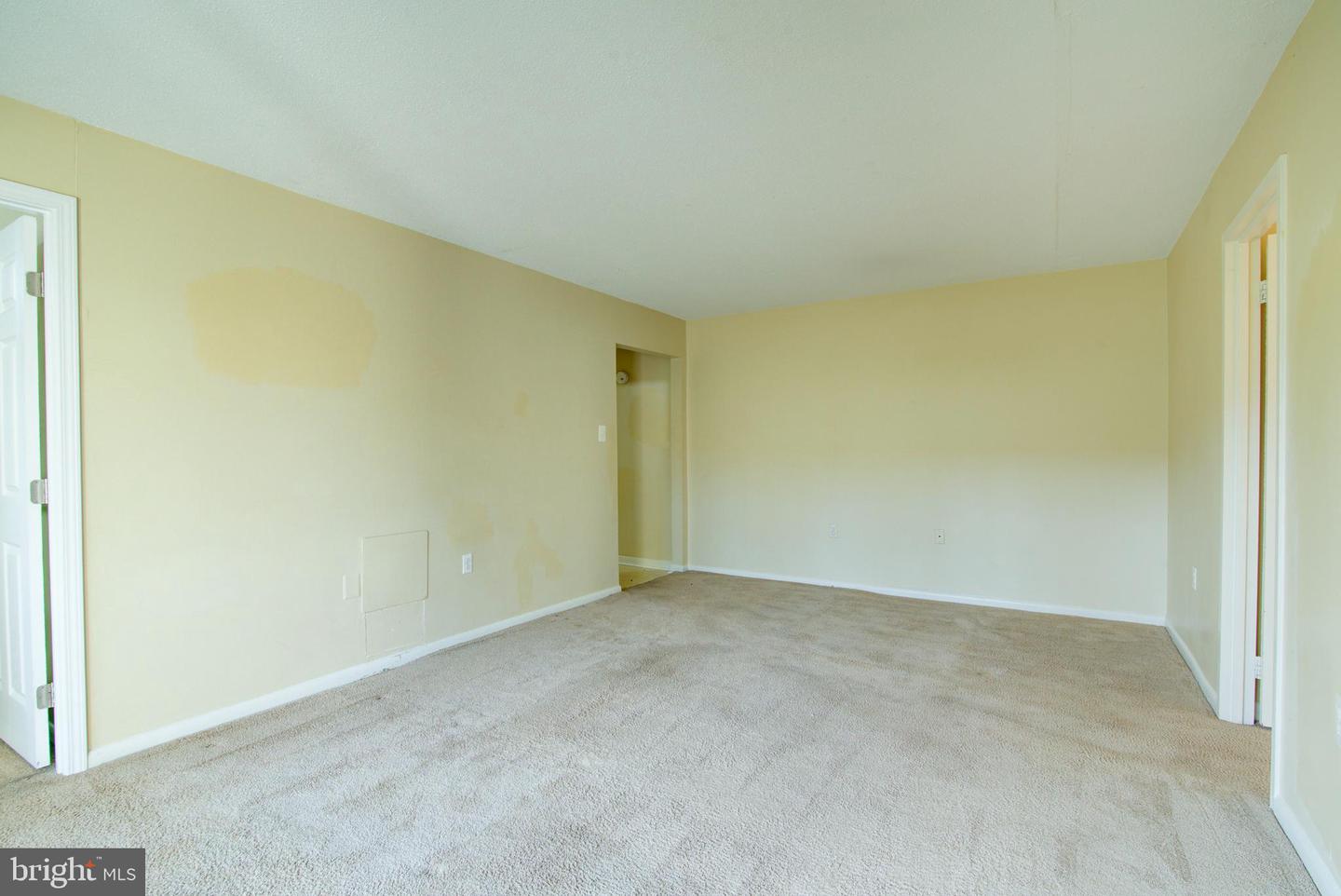 613 CENTER ST #T2, HERNDON, Virginia 20170, 1 Bedroom Bedrooms, ,1 BathroomBathrooms,Residential,For sale,613 CENTER ST #T2,VAFX2282680 MLS # VAFX2282680