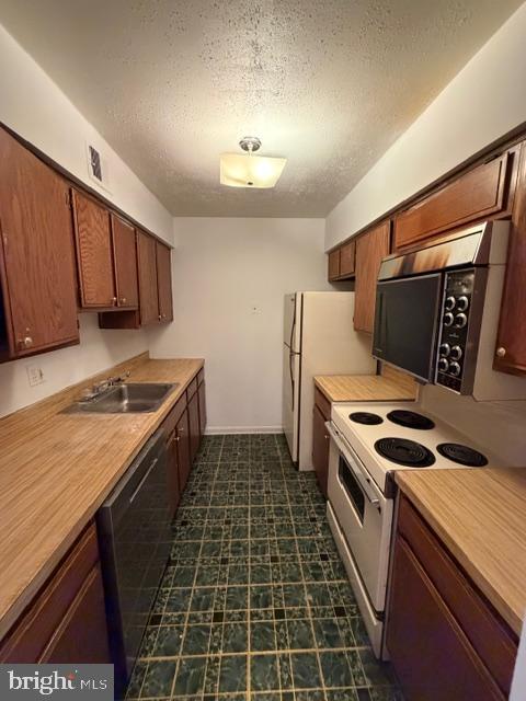 3433 SUMMIT CT NE #3433, WASHINGTON, District Of Columbia 20018, 2 Bedrooms Bedrooms, ,1 BathroomBathrooms,Residential,For sale,3433 SUMMIT CT NE #3433,DCDC2235234 MLS # DCDC2235234