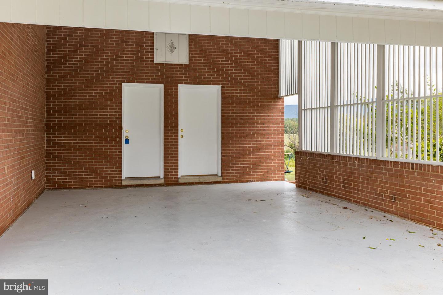 248 SHENVALEE DR, NEW MARKET, Virginia 22844, 4 Bedrooms Bedrooms, ,2 BathroomsBathrooms,Residential,For sale,248 SHENVALEE DR,VASH2013218 MLS # VASH2013218