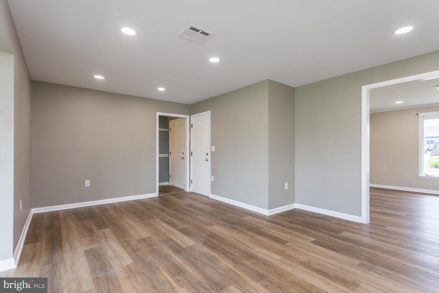 248 SHENVALEE DR, NEW MARKET, Virginia 22844, 4 Bedrooms Bedrooms, ,2 BathroomsBathrooms,Residential,For sale,248 SHENVALEE DR,VASH2013218 MLS # VASH2013218