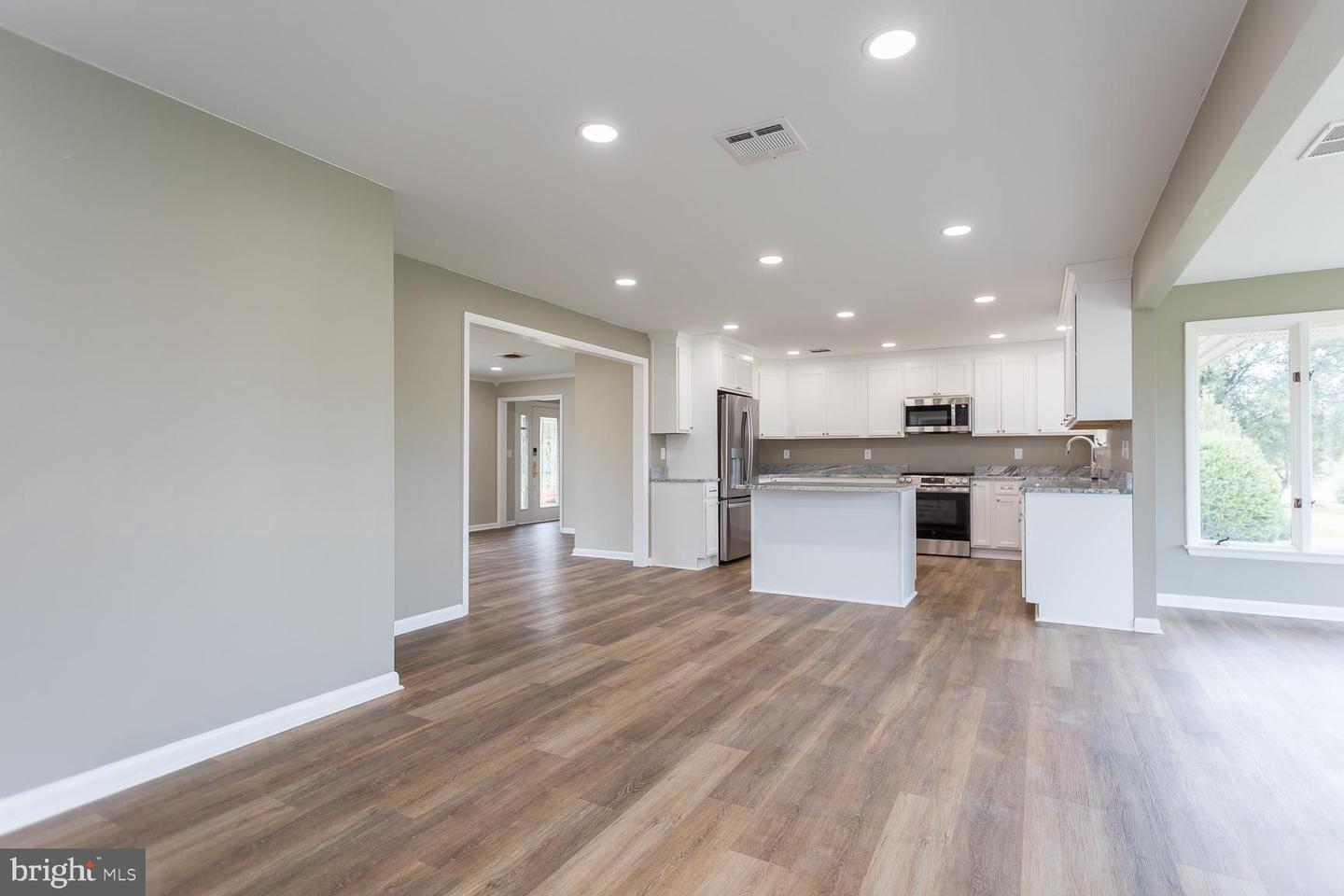 248 SHENVALEE DR, NEW MARKET, Virginia 22844, 4 Bedrooms Bedrooms, ,2 BathroomsBathrooms,Residential,For sale,248 SHENVALEE DR,VASH2013218 MLS # VASH2013218