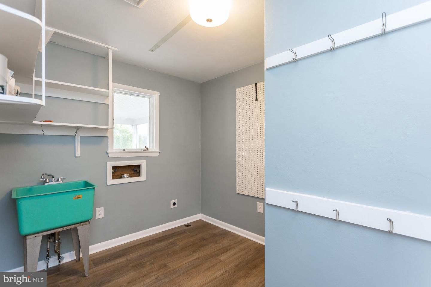 248 SHENVALEE DR, NEW MARKET, Virginia 22844, 4 Bedrooms Bedrooms, ,2 BathroomsBathrooms,Residential,For sale,248 SHENVALEE DR,VASH2013218 MLS # VASH2013218