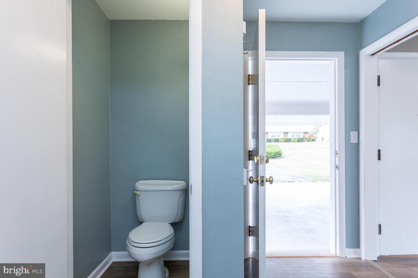 248 SHENVALEE DR, NEW MARKET, Virginia 22844, 4 Bedrooms Bedrooms, ,2 BathroomsBathrooms,Residential,For sale,248 SHENVALEE DR,VASH2013218 MLS # VASH2013218