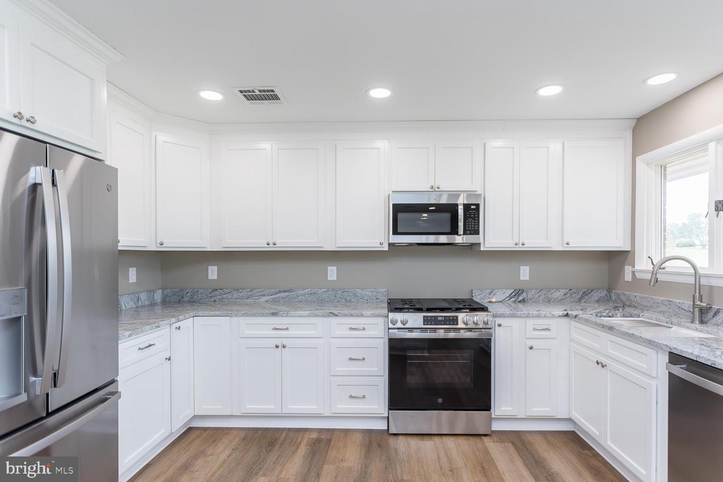 248 SHENVALEE DR, NEW MARKET, Virginia 22844, 4 Bedrooms Bedrooms, ,2 BathroomsBathrooms,Residential,For sale,248 SHENVALEE DR,VASH2013218 MLS # VASH2013218