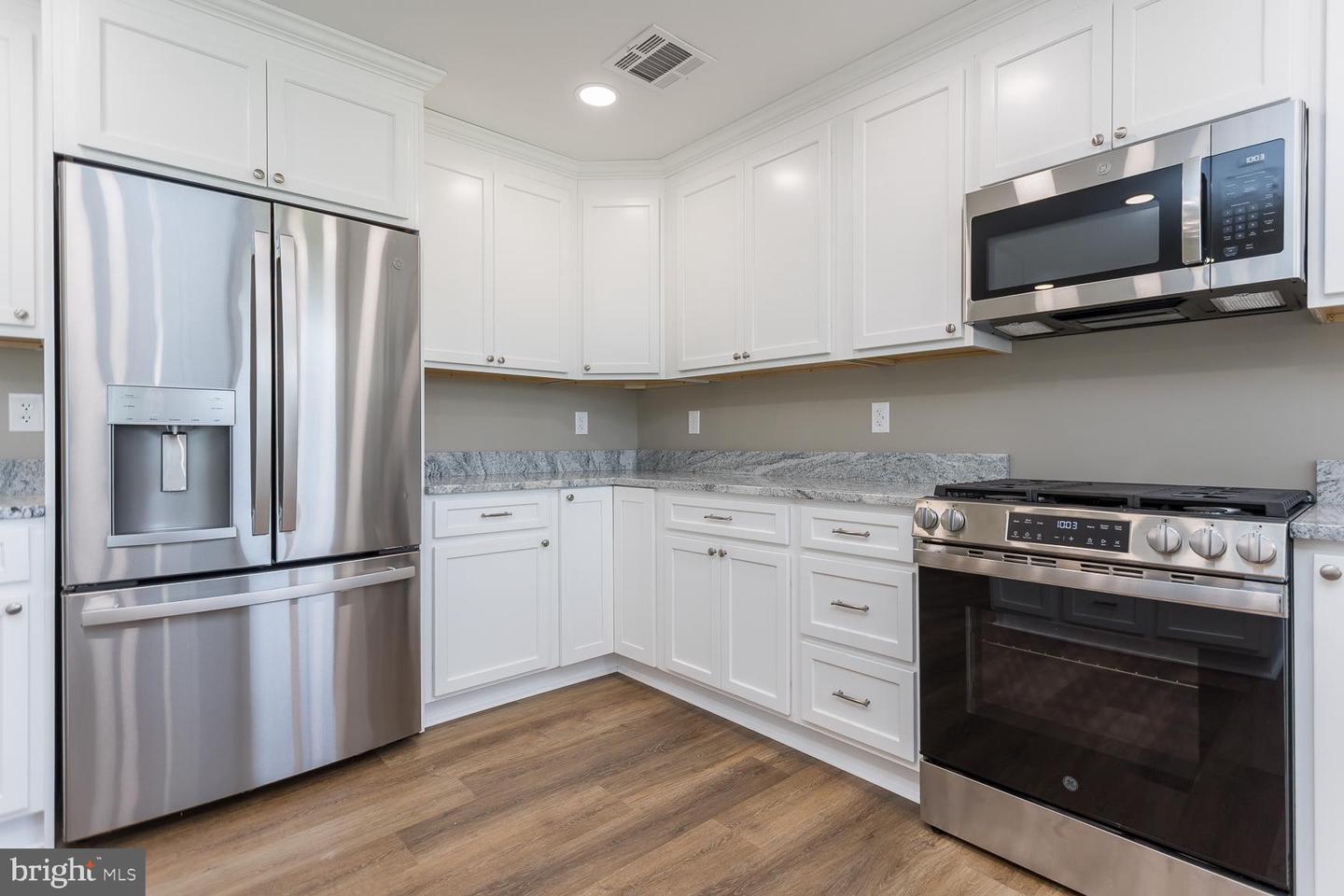 248 SHENVALEE DR, NEW MARKET, Virginia 22844, 4 Bedrooms Bedrooms, ,2 BathroomsBathrooms,Residential,For sale,248 SHENVALEE DR,VASH2013218 MLS # VASH2013218