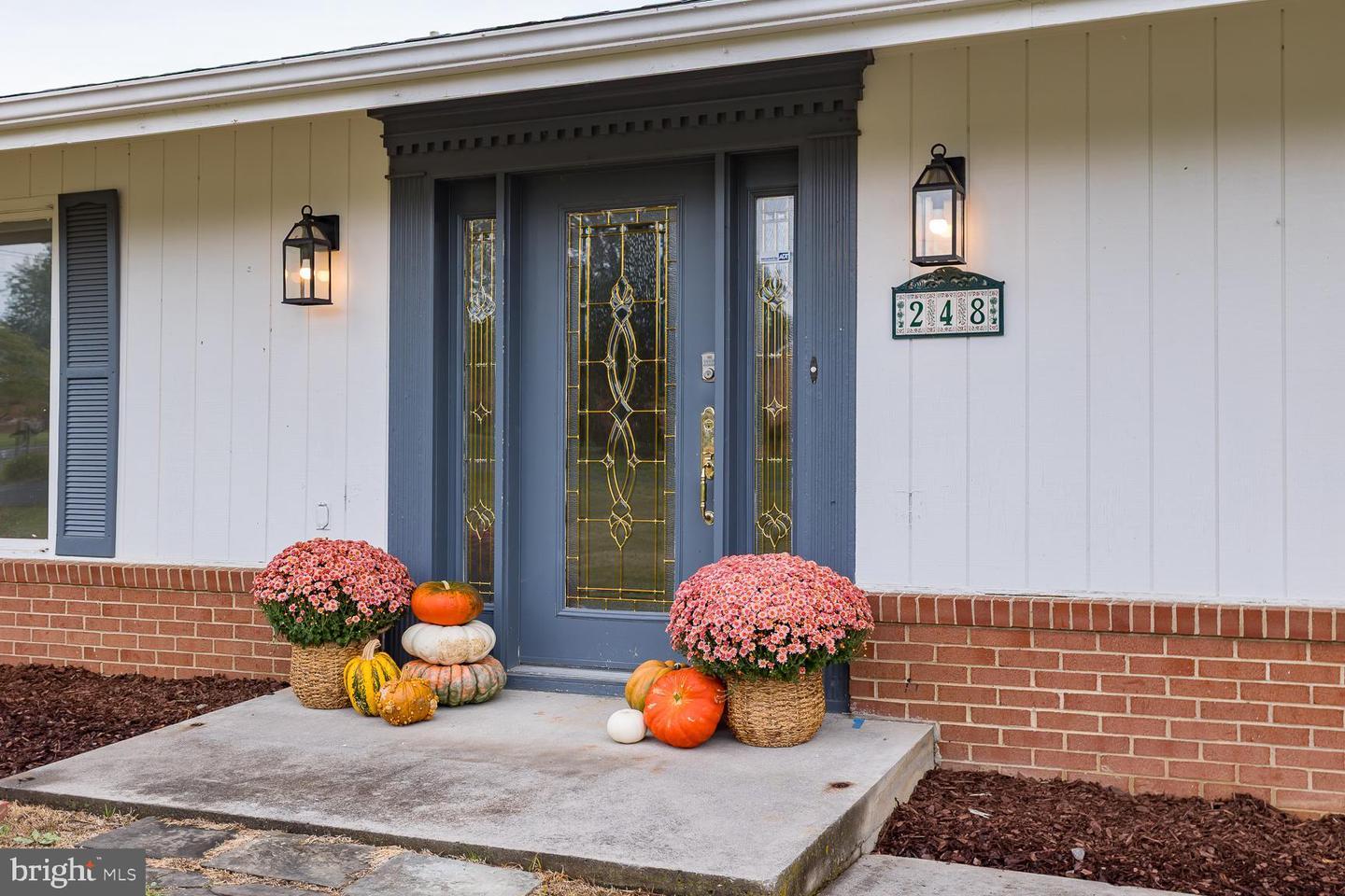 248 SHENVALEE DR, NEW MARKET, Virginia 22844, 4 Bedrooms Bedrooms, ,2 BathroomsBathrooms,Residential,For sale,248 SHENVALEE DR,VASH2013218 MLS # VASH2013218