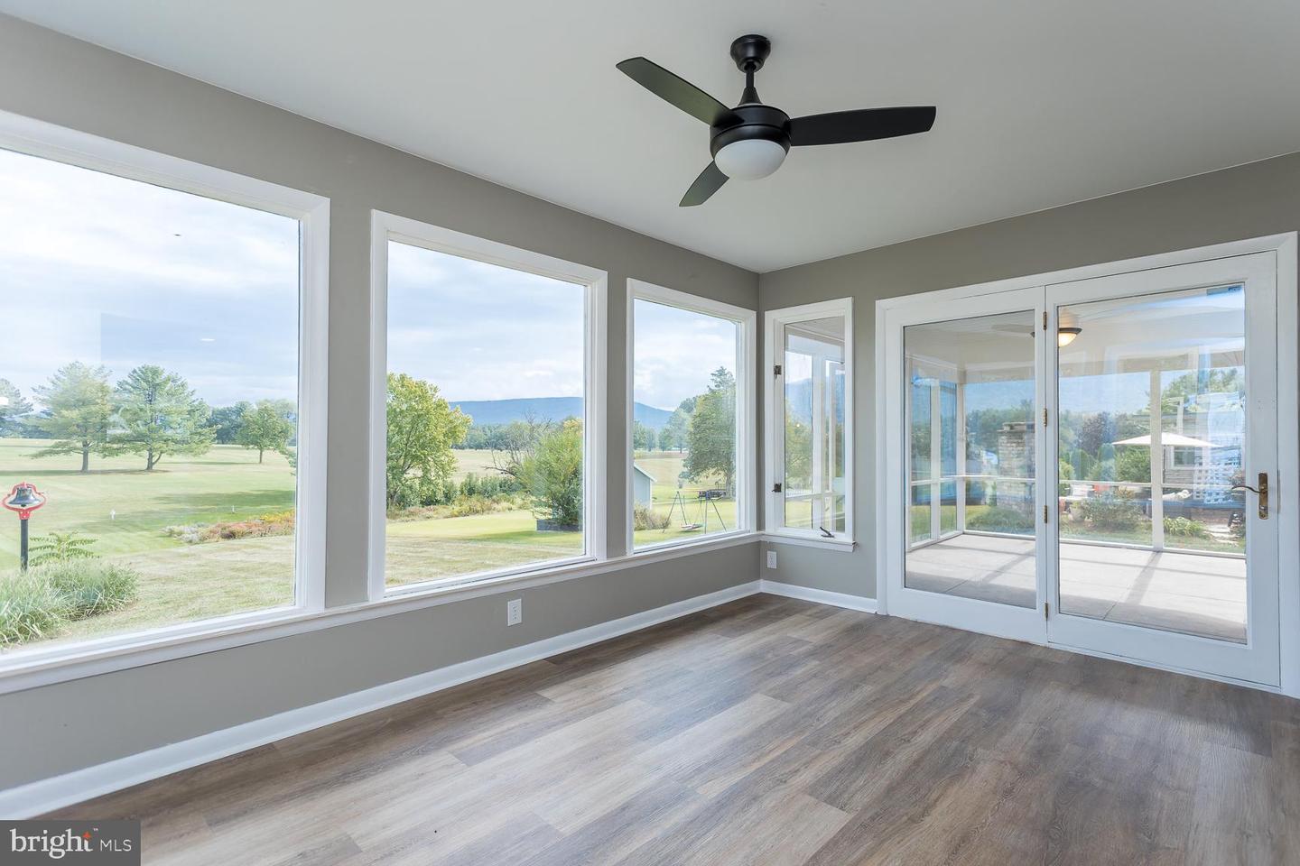 248 SHENVALEE DR, NEW MARKET, Virginia 22844, 4 Bedrooms Bedrooms, ,2 BathroomsBathrooms,Residential,For sale,248 SHENVALEE DR,VASH2013218 MLS # VASH2013218